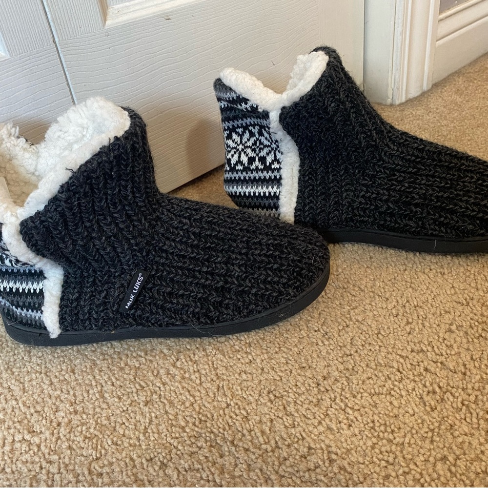 Muk Luks Black and White Knit Slippers
